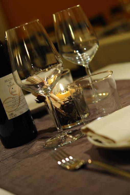Albergo Leon Bianco Gonàrs エクステリア 写真